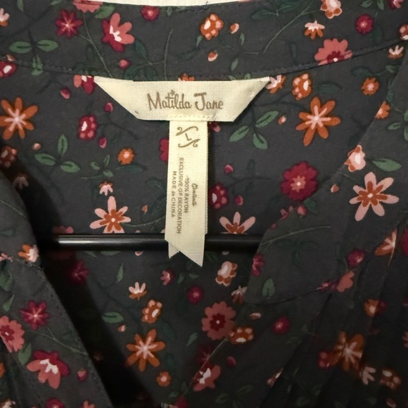 Matilda Jane Charcoal Floral Button-Up Blouse - Picture 2 of 3